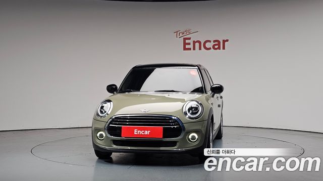 Mini Cooper 5Door Standard 3rd - фото 2