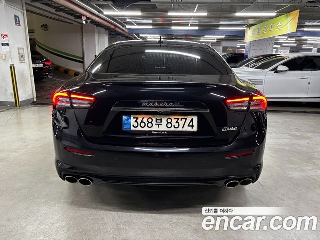 Maserati Ghibli 2.0 GT Base 3rd - фото 3