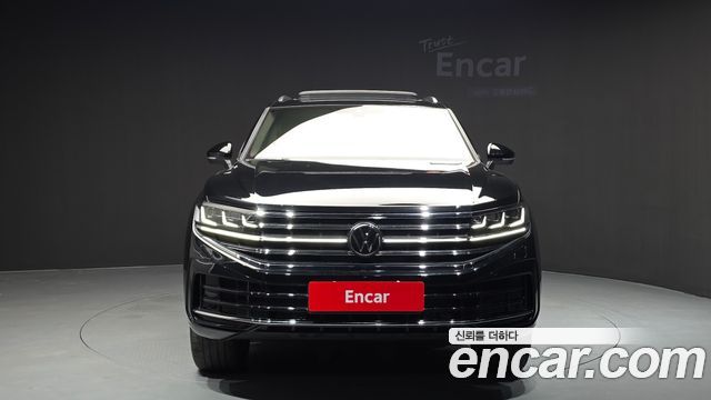 Volkswagen Touareg 3-го поколения 3.0 TDI Prestige - фото 2