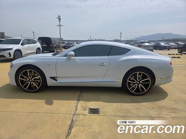 Bentley Continental GT 4.0 GT - фото 0