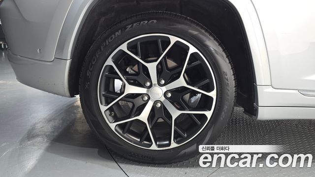 Jeep Cherokee WL 4xe Summit Reserve - фото 4