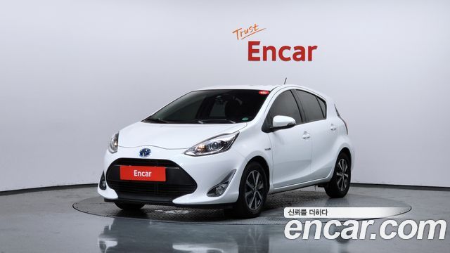 Toyota Prius 1.5 - фото 0