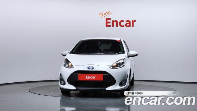 Toyota Prius 1.5 - фото 2