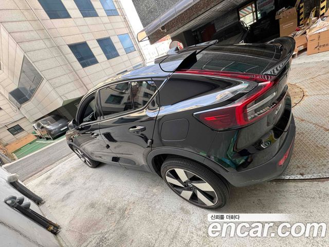 Volvo C40 Recharge Twin Ultimate - фото 1