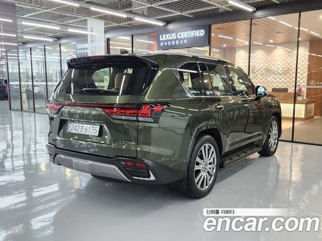 Lexus LX 4-го поколения 700h VIP - фото 1