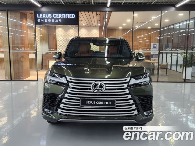 Lexus LX 4-го поколения 700h VIP - фото 2