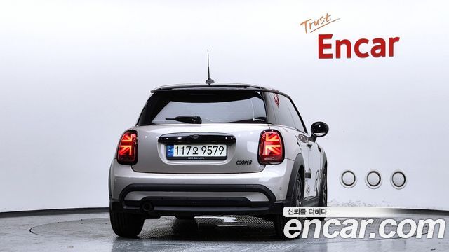 Mini Cooper Gen Z Edition 3rd - фото 3