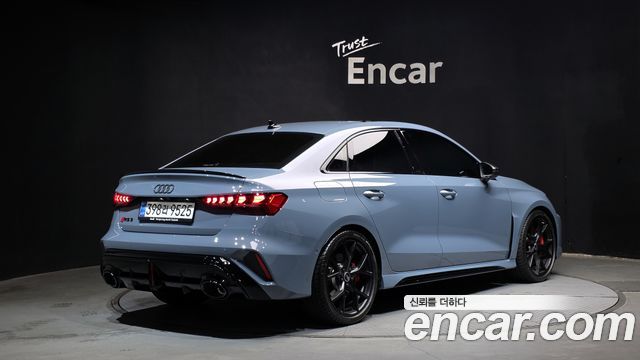 Audi RS3 2.5 TFSI Quattro - фото 1
