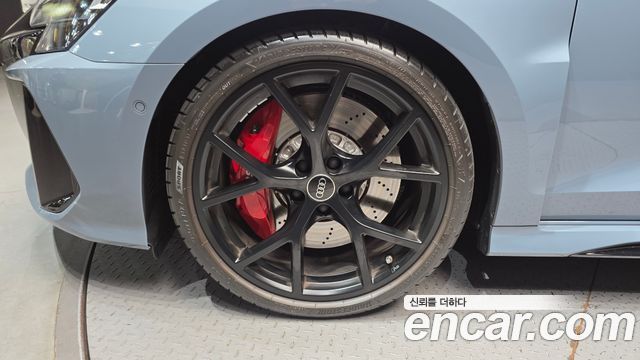 Audi RS3 2.5 TFSI Quattro - фото 4