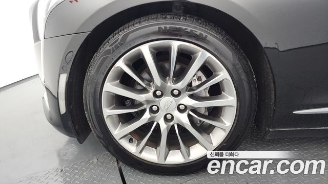 Cadillac CT6 2.0 Turbo - фото 4