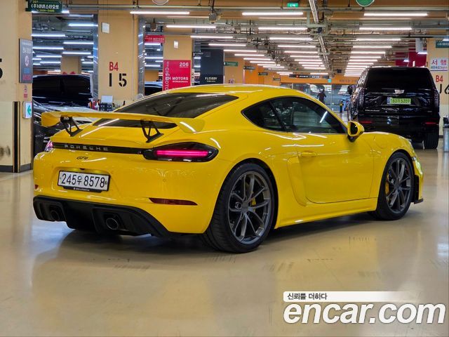 Porsche 718 Cayman 4.0 GT4 - фото 2