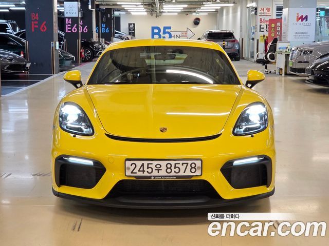 Porsche 718 Cayman 4.0 GT4 - фото 3