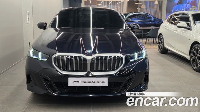 BMW i5 G60 eDrive 40 M Sport - фото 2
