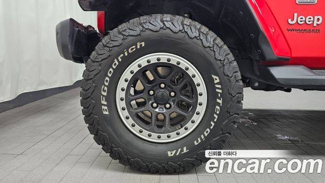 Jeep Wrangler JL 2.0 Overland 4Door - фото 4