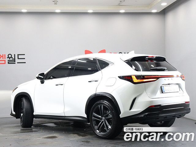 Lexus NX 350h 2-го поколения Premium - фото 3