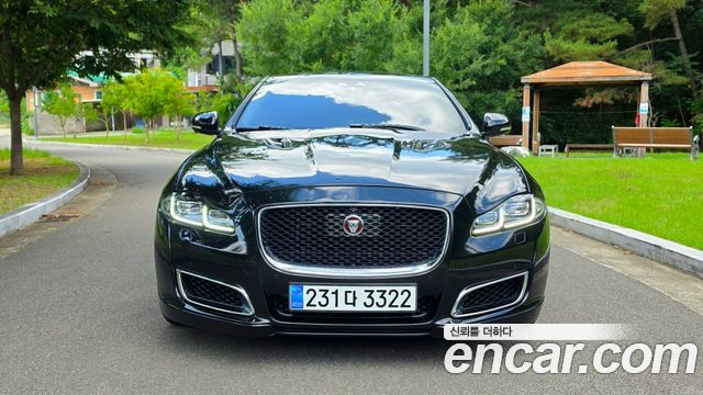 Jaguar XJ 3.0 SC AWD Portfolio LWB X351 - фото 1