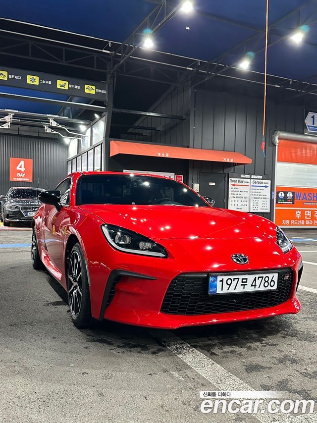Toyota 86 GR86 2.4 Standard - фото 0