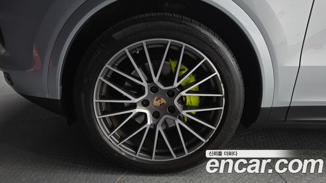 Porsche Cayenne PO536 3.0 E-Hybrid - фото 4