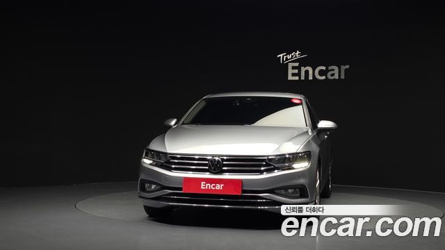 Volkswagen Passat B8 2.0 TDI Premium - фото 2