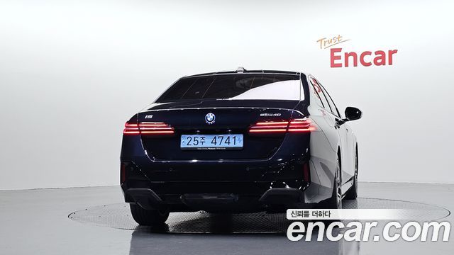 BMW i5 G60 eDrive 40 M Sport - фото 3