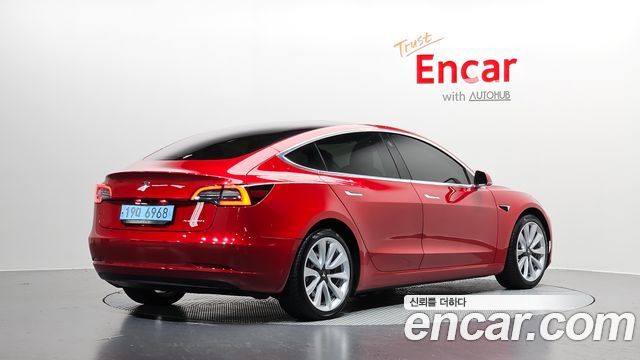 Tesla Model 3 Long Range AWD - фото 0