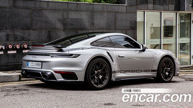 Porsche 911 Turbo 50th Edition - фото 1
