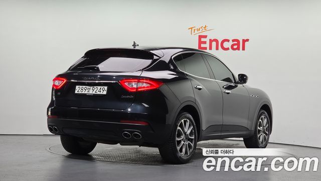 Maserati Levante 3.0 AWD - фото 1
