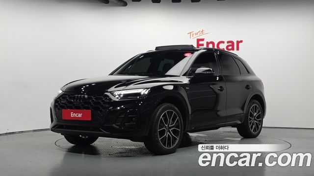 Audi Q5 FY 45 TFSI Quattro Premium - фото 0