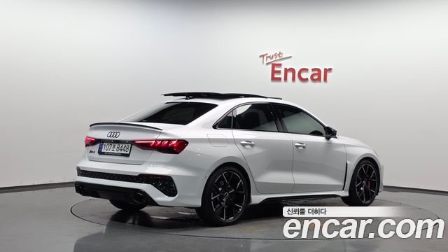 Audi RS3 2.5 TFSI Quattro - фото 1