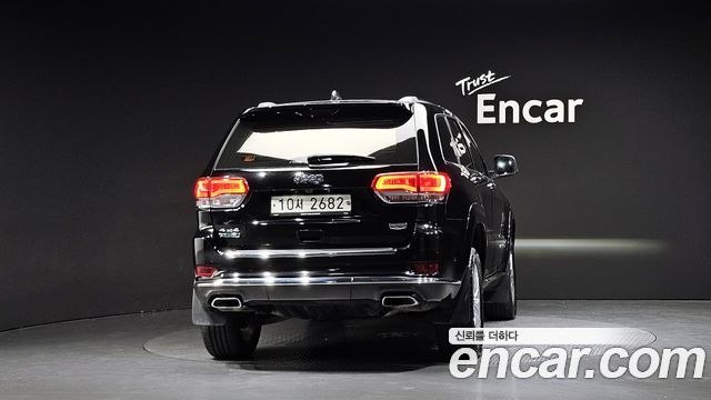 Jeep Cherokee 3.0 Diesel Overland Summit WK2 - фото 2