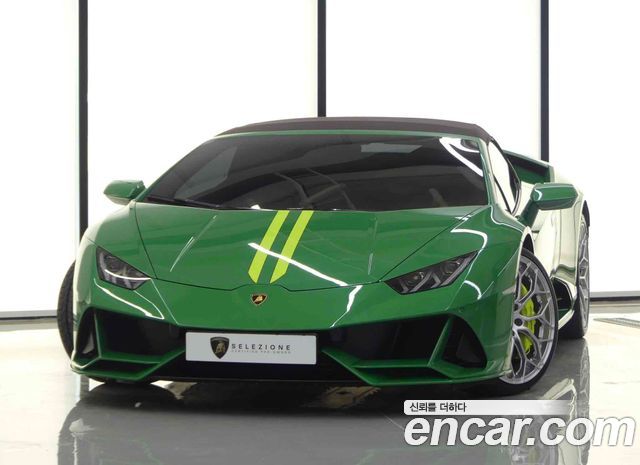 Lamborghini Huracan LP640-4 EVO Spyder - фото 1