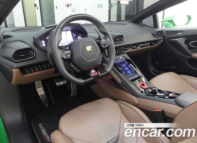 Lamborghini Huracan LP640-4 EVO Spyder - фото 3