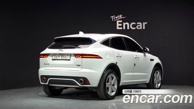 Jaguar E-PACE R250 R-Dynamic SE - фото 1