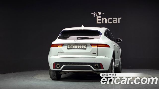 Jaguar E-PACE R250 R-Dynamic SE - фото 3