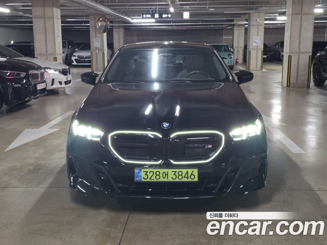 BMW i5 G60 M60 xDrive - фото 2