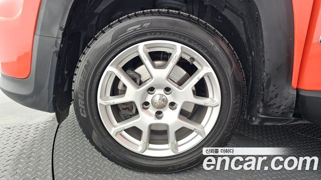 Jeep Renegade 2.4 Limited - фото 4