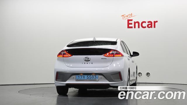 Hyundai Ioniq Electric Q - фото 3