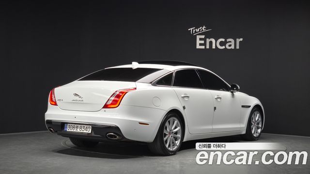 Jaguar XJ 3.0D Premium Luxury LWB X351 - фото 1