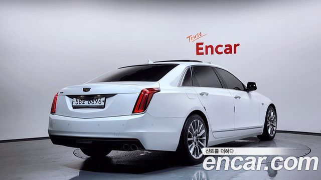 Cadillac CT6 2.0 Turbo - фото 1