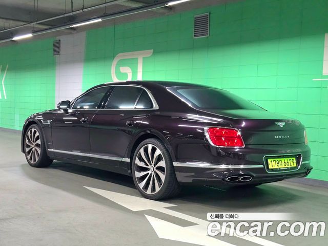 Bentley Flying Spur 3-го поколения 4.0 Azure - фото 3