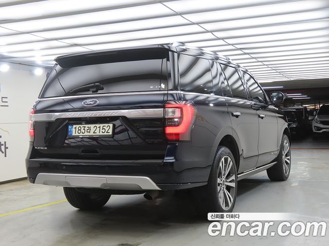Ford Expedition Platinum 4WD 7Seater - фото 3