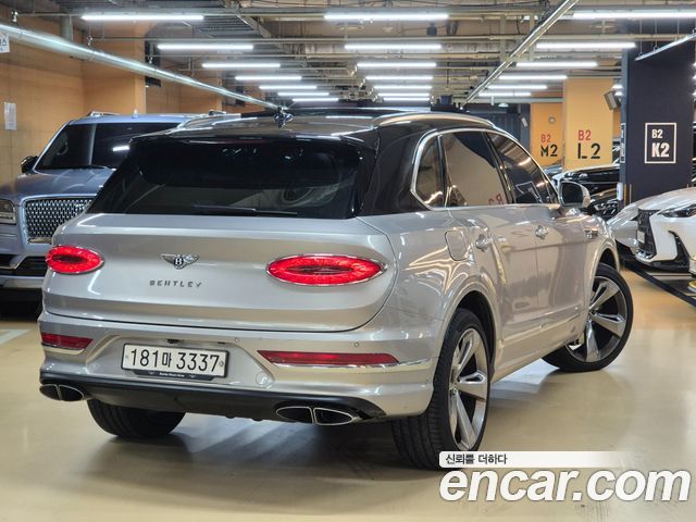 Bentley Bentayga 4.0 V8 Azure - фото 1
