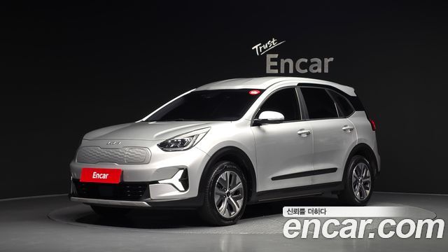 Kia Niro Plus Air - фото 0