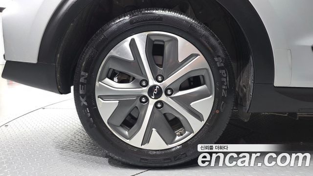 Kia Niro Plus Air - фото 4