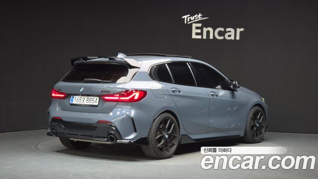BMW 1 Series F40 M135i xDrive First Edition - фото 1