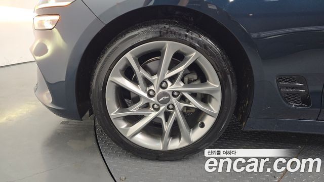 Genesis G70 New Gasoline 2.0T 2WD - фото 4