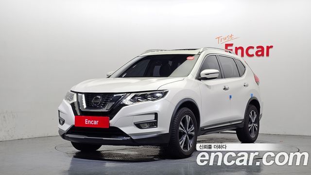 Nissan X-Trail 2.5 4WD - фото 0