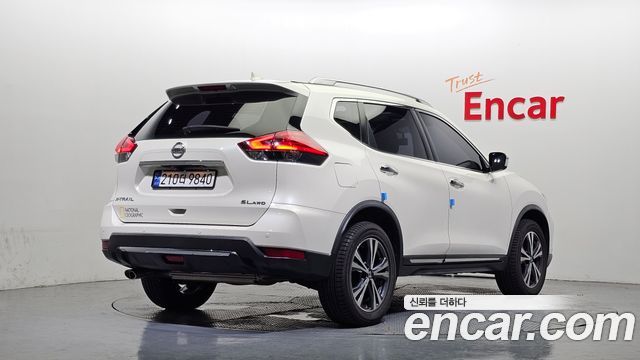 Nissan X-Trail 2.5 4WD - фото 1