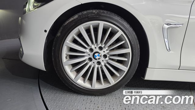 BMW 4 Series F32 420d Luxury GranCoupe - фото 3