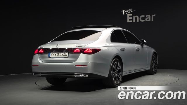 Mercedes-Benz E-Class W214 E220d 4MATIC Exclusive - фото 1